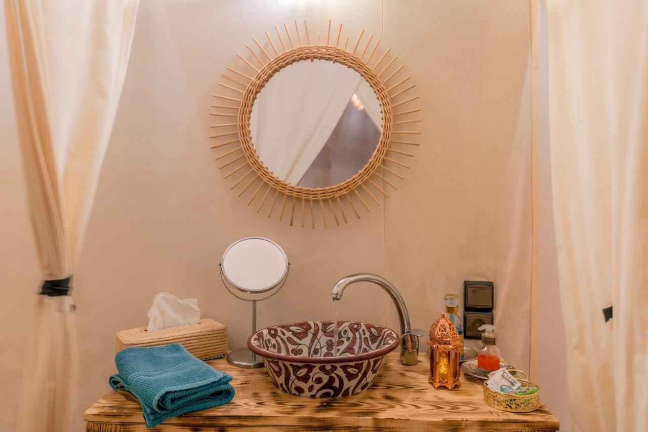 Soleil Camp & Camel Trekking Hotel Merzouga Bagian luar foto