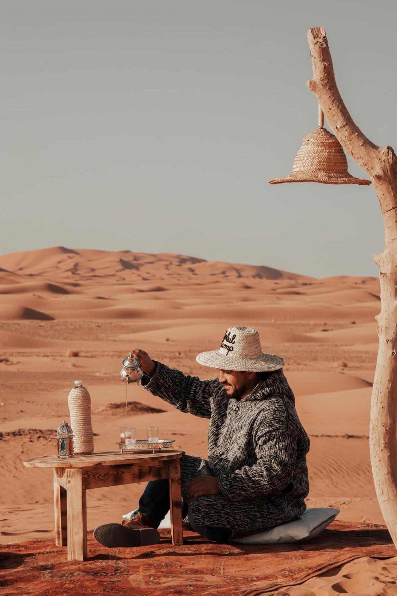 Soleil Camp & Camel Trekking Hotel Merzouga Bagian luar foto